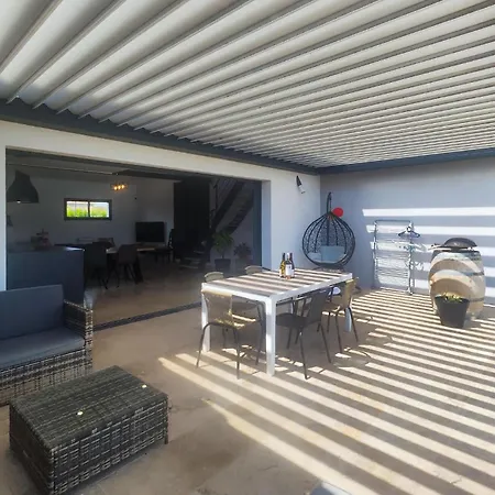 Lovely In With House A Panoramic View Holiday home
