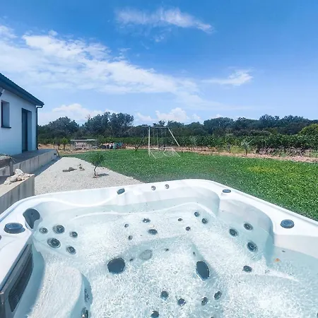 Lovely In With House A Panoramic View * Canet (Herault)