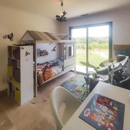 Holiday home Lovely In With House A Panoramic View